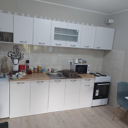 # Espresso 2 Apartman sa garazom Sremska Mitrovica Exterior foto