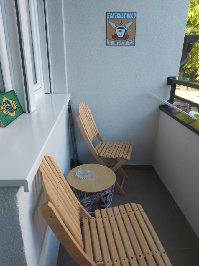 # Espresso 2 Apartman sa garazom Sremska Mitrovica Exterior foto